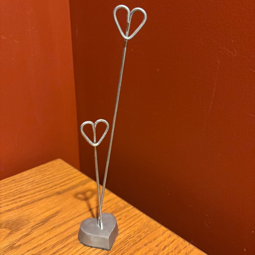 Metal Heart Photo/Note/Recipe Stand
